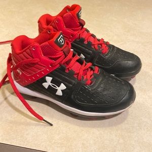 Boys baseball cleats